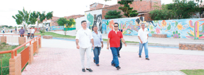 Prefeito Veveu esteve na Margem Direita acompanhado de assessores e ...